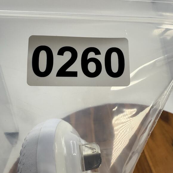 Nike Hyperdiamond 4 Elite Womens Size 9.5 Softball Cleats White Metal React NEW - Picture 13 of 13